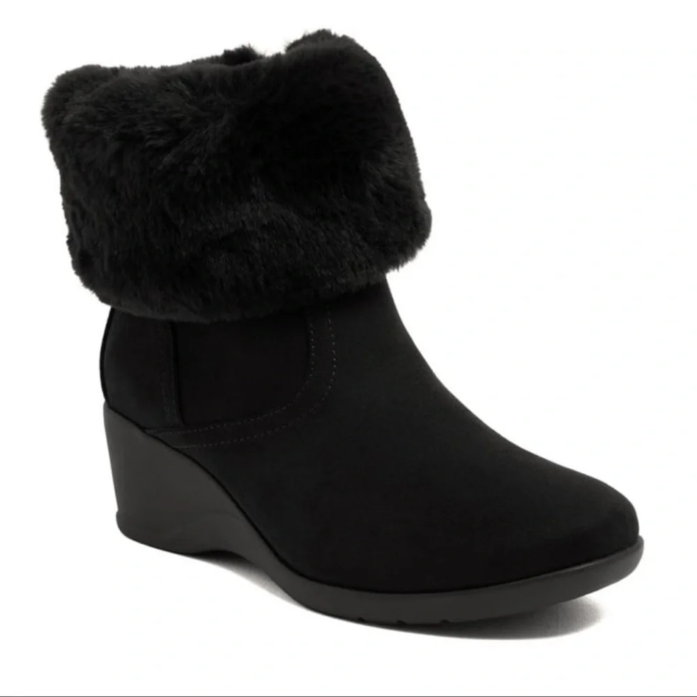Jones New York Black Faux Fur Winter Boots